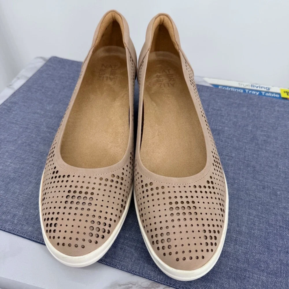 Naturalizer Sam 2 Women 11M Beige Perforated Wedge Ballet Flats Shoes Faux Suede